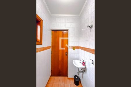 Casa à venda com 365m², 4 quartos e 4 vagasBanheiro de serviço