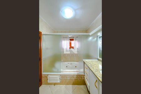 Casa à venda com 365m², 4 quartos e 4 vagasBanheiro da Suíte 1