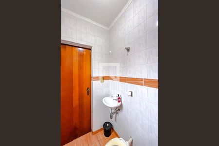 Casa à venda com 365m², 4 quartos e 4 vagasBanheiro de serviço