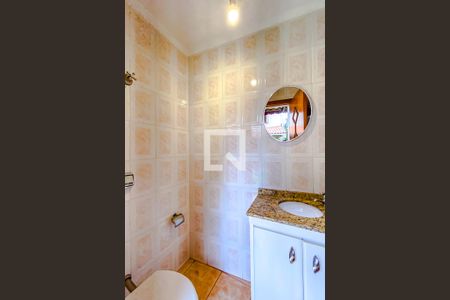 Casa à venda com 365m², 4 quartos e 4 vagasBanheiro Externo