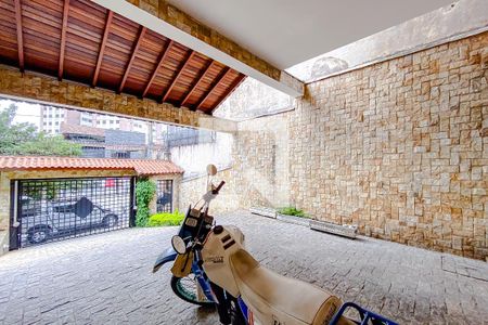 Casa à venda com 365m², 4 quartos e 4 vagasGaragem