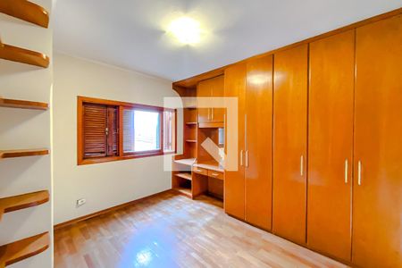 Casa à venda com 365m², 4 quartos e 4 vagasQuarto 2 - Suíte