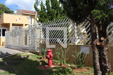 Fachada de casa de condomínio para alugar com 2 quartos, 68m² em Chácara Canta Galo, Cotia
