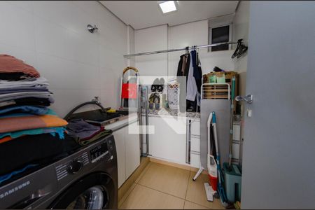 Apartamento à venda com 160m², 2 quartos e 1 vagaÁrea de serviço