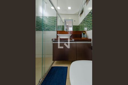 Apartamento à venda com 160m², 2 quartos e 1 vagaBanheiro suíte