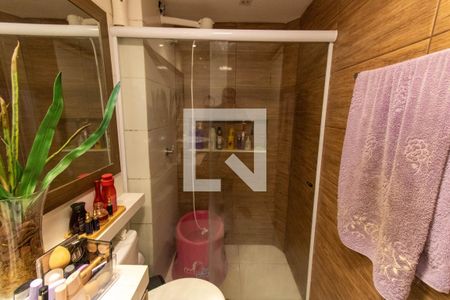 Apartamento à venda com 80m², 2 quartos e 1 vaga Apartamento à venda com 80m², 2 quartos e 1 vagaBanheiro Social