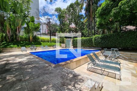 Apartamento à venda com 250m², 4 quartos e 5 vagas Apartamento à venda com 250m², 4 quartos e 5 vagasÁrea comum