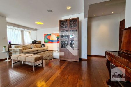 Sala de apartamento à venda com 4 quartos, 250m² em Serra, Belo Horizonte