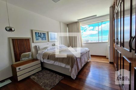 Apartamento à venda com 250m², 4 quartos e 5 vagas Apartamento à venda com 250m², 4 quartos e 5 vagasQuarto 4
