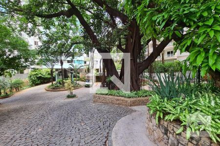 Apartamento à venda com 250m², 4 quartos e 5 vagas Apartamento à venda com 250m², 4 quartos e 5 vagasÁrea comum