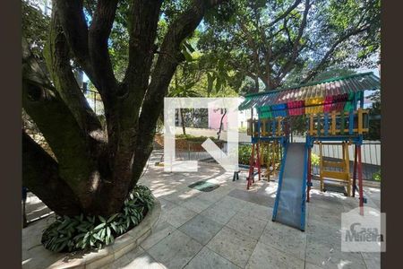 Apartamento à venda com 250m², 4 quartos e 5 vagas Apartamento à venda com 250m², 4 quartos e 5 vagasÁrea comum