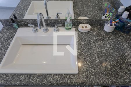 Apartamento à venda com 453m², 5 quartos e 4 vagasBanheiro social