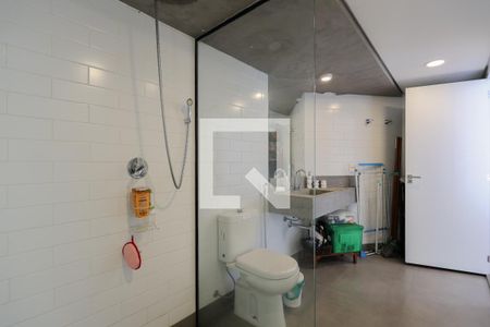 Apartamento à venda com 453m², 5 quartos e 4 vagasBanheiro da Suíte 3