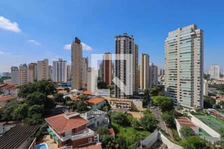 Apartamento à venda com 453m², 5 quartos e 4 vagasVista da Suíte 2