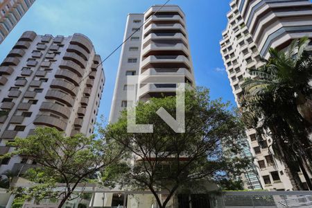Apartamento à venda com 453m², 5 quartos e 4 vagasFachada do prédio