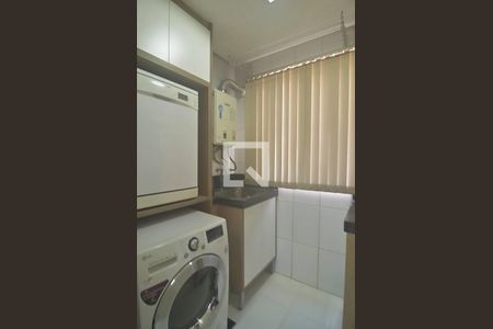 Apartamento à venda com 76m², 2 quartos e 1 vaga Apartamento à venda com 76m², 2 quartos e 1 vagaÁrea de Serviço