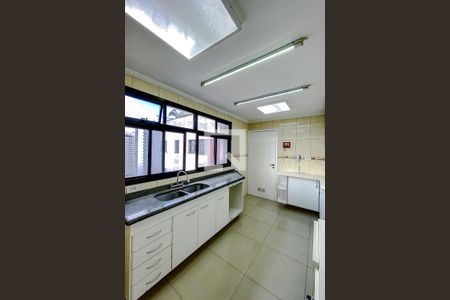 Apartamento à venda com 228m², 3 quartos e 3 vagasCozinha