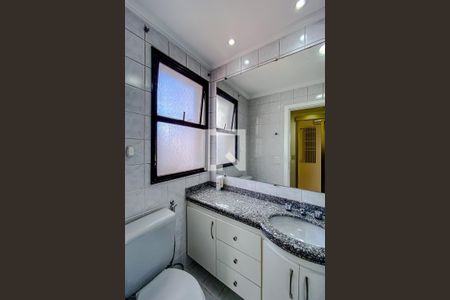 Apartamento à venda com 228m², 3 quartos e 3 vagasBanheiro da Suíte