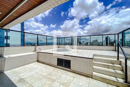 Apartamento à venda com 228m², 3 quartos e 3 vagasÁrea externa