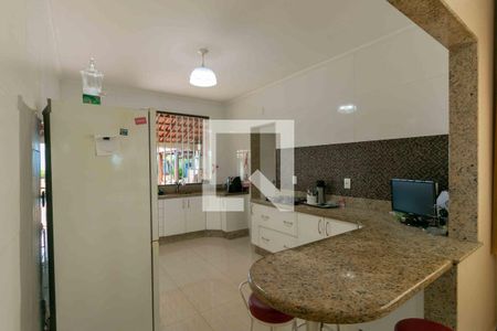 Casa à venda com 420m², 5 quartos e 4 vagasCozinha