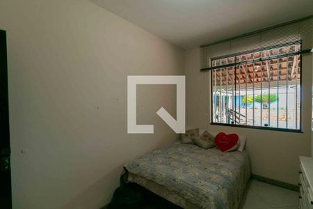 Casa à venda com 420m², 5 quartos e 4 vagasQuarto 3