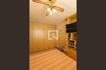 Casa à venda com 420m², 5 quartos e 4 vagasQuarto 1 Suite