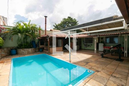 Casa à venda com 420m², 5 quartos e 4 vagasPiscina