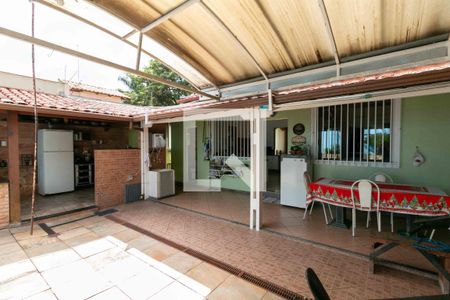 Casa à venda com 420m², 5 quartos e 4 vagasVaranda