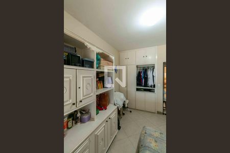 Casa à venda com 420m², 5 quartos e 4 vagasQuarto 3