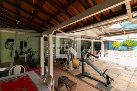 Casa à venda com 420m², 5 quartos e 4 vagasVaranda