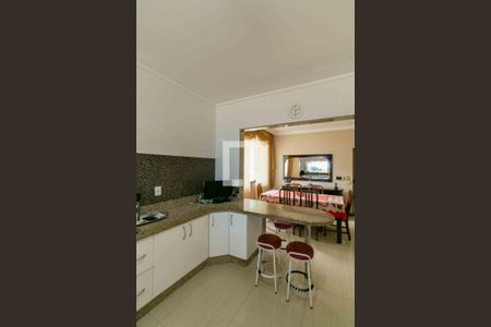 Casa à venda com 420m², 5 quartos e 4 vagasCozinha