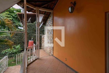 Casa à venda com 420m², 5 quartos e 4 vagasVaranda