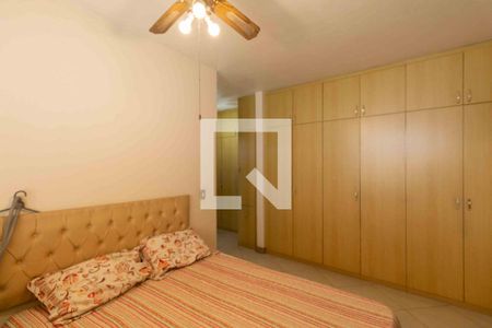 Casa à venda com 420m², 5 quartos e 4 vagasQuarto 1 Suite