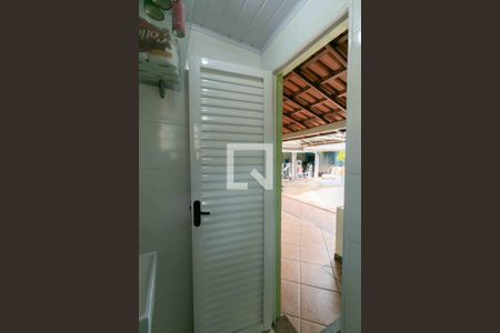 Casa à venda com 420m², 5 quartos e 4 vagasBanheiro de Serviço