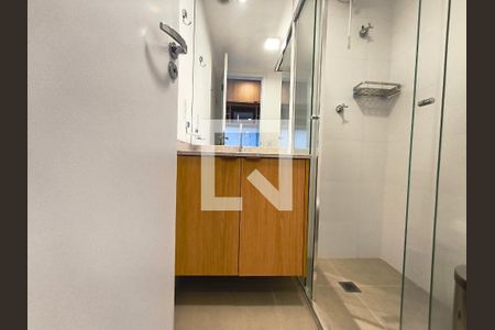 Banheiro Social de kitnet/studio para alugar com 1 quarto, 23m² em Vila Mariana, São Paulo