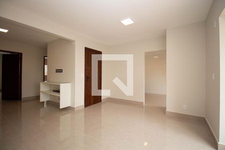 Sala de apartamento para alugar com 2 quartos, 84m² em Qe 38, Brasília