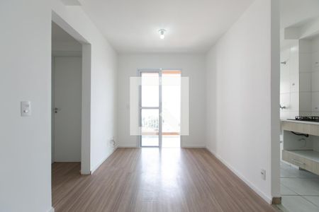 Sala de apartamento à venda com 2 quartos, 46m² em Vila Carmosina, São Paulo