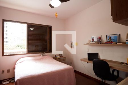 Apartamento à venda com 240m², 4 quartos e 3 vagasQuarto 03