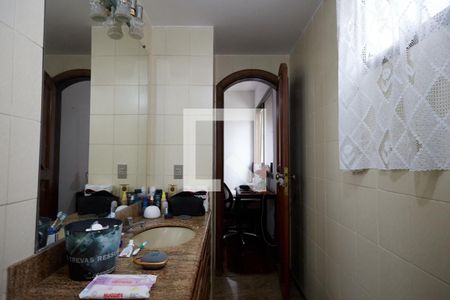 Apartamento à venda com 240m², 4 quartos e 3 vagasQuarto 02