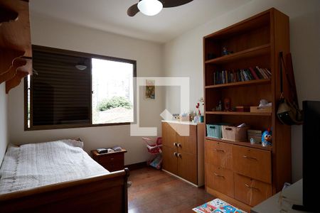 Apartamento à venda com 240m², 4 quartos e 3 vagasQuarto 04