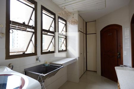 Apartamento à venda com 240m², 4 quartos e 3 vagasÁrea de Serviço