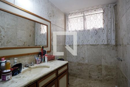 Apartamento à venda com 240m², 4 quartos e 3 vagasBanheiro