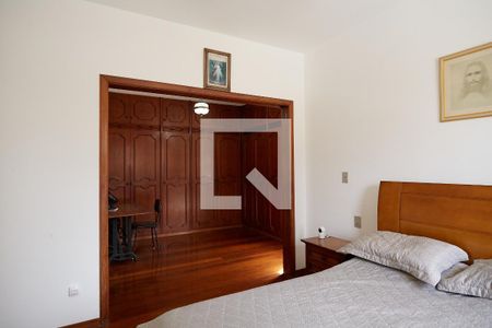 Apartamento à venda com 240m², 4 quartos e 3 vagasQuarto 01