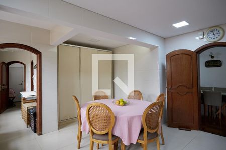 Apartamento à venda com 240m², 4 quartos e 3 vagasCozinha