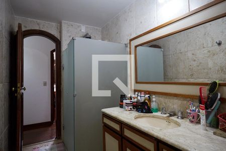 Apartamento à venda com 240m², 4 quartos e 3 vagasBanheiro
