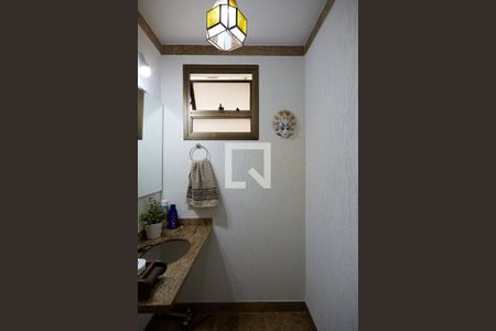 Apartamento à venda com 240m², 4 quartos e 3 vagasBanheiro