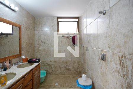 Apartamento à venda com 240m², 4 quartos e 3 vagasQuarto 01