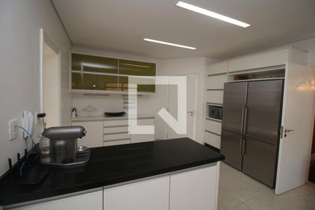 Apartamento à venda com 320m², 4 quartos e 4 vagasCozinha