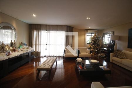 Sala de TV de apartamento à venda com 4 quartos, 320m² em Tatuapé, São Paulo