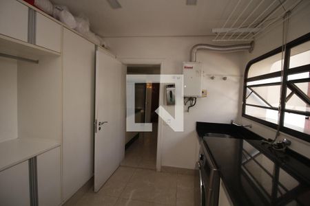 Apartamento à venda com 320m², 4 quartos e 4 vagasÁrea de Serviço